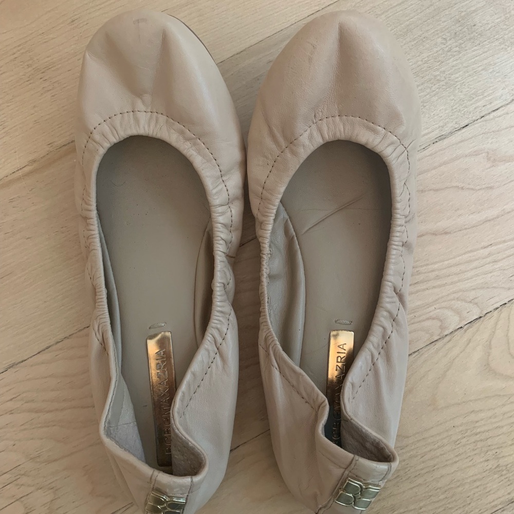 BCBG nude leather flats